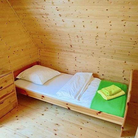 Zielone Domki Поберово Экстерьер фото